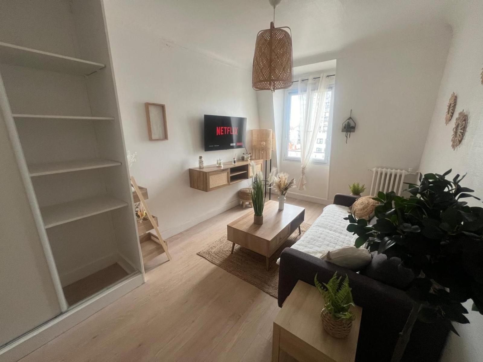 Charmant Appartement Aux Portes De Paris - 2Pax Saint-Ouen  Eksteriør billede