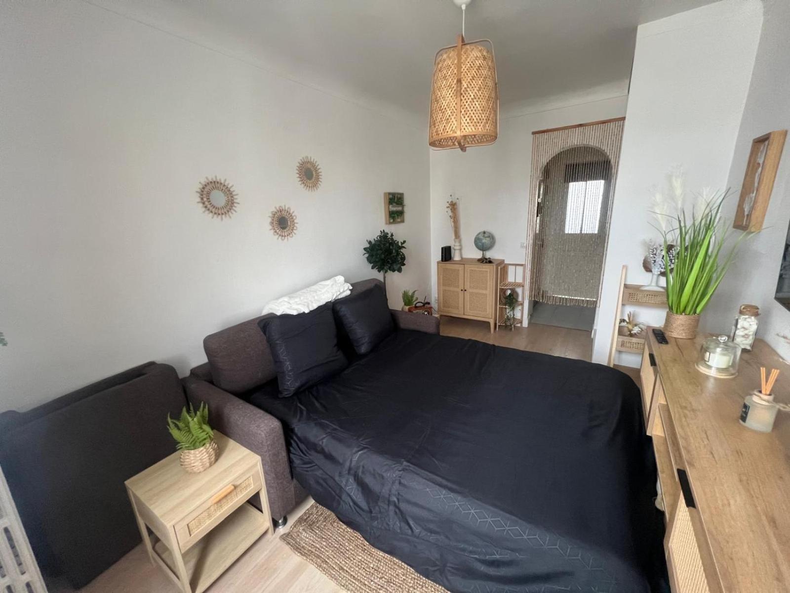Charmant Appartement Aux Portes De Paris - 2Pax Saint-Ouen  Eksteriør billede