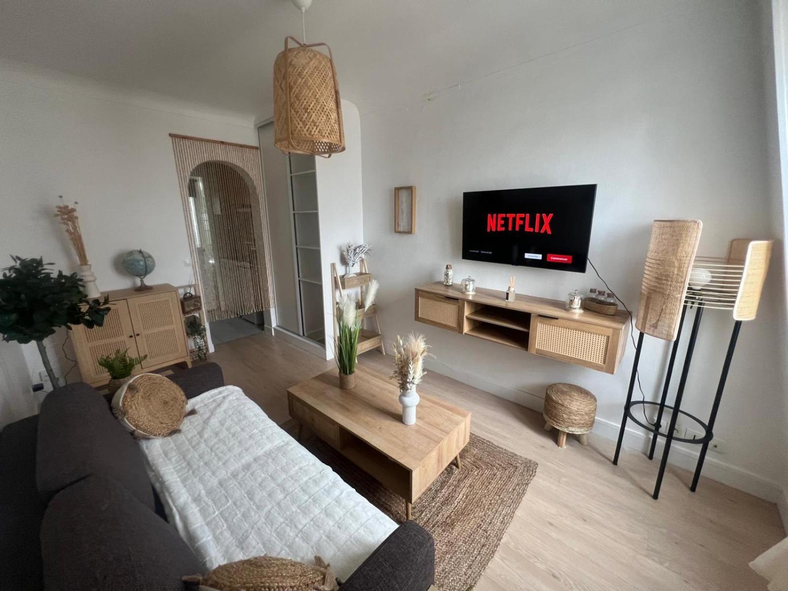 Charmant Appartement Aux Portes De Paris - 2Pax Saint-Ouen  Eksteriør billede